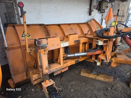 Kahlbacher Vampir Pro 250 Schneepflug