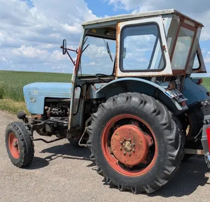 Eicher Mammut 3353
