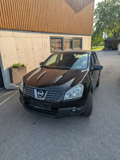 Nissan Qashqai J10
