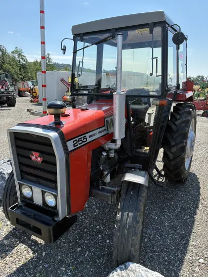 Massey Ferguson MF 255