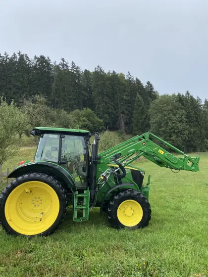 John Deere 6090 RC