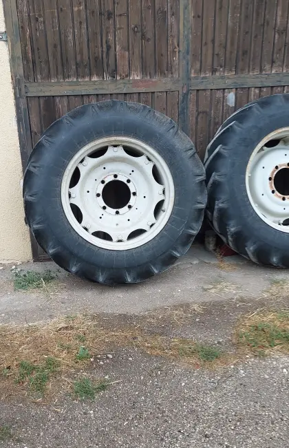 Steyr, Lindner, kompl. Reifen