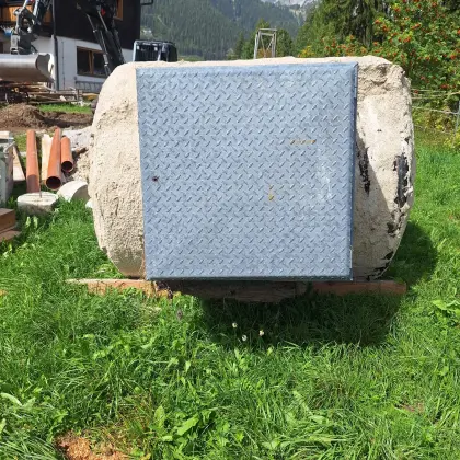 Erdtank mit Leckanzeige