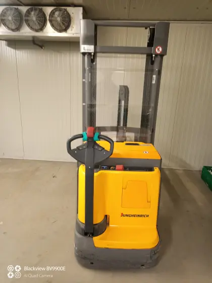 Jungheinrich EJC 214Z Hochhubwagen