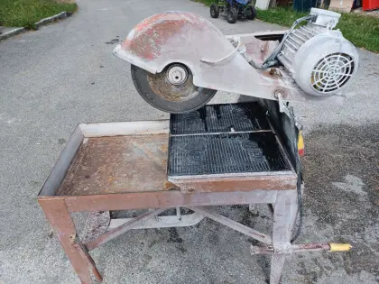 Steintrennmaschine, Nassschneidemaschine