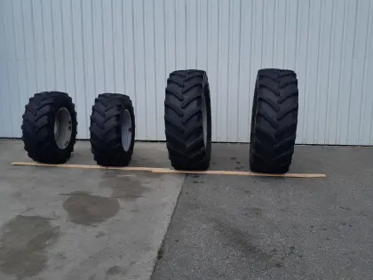 Michelin Kompletträder 540/65R34, 440/65R24 Massey Ferguson