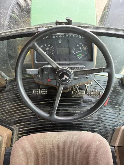 John Deere 6900