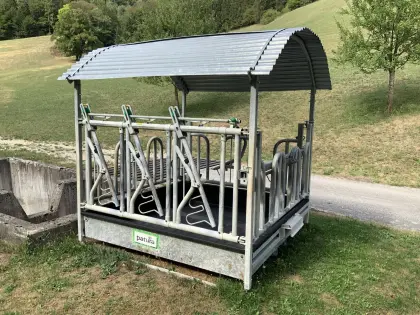 Futterraufe, Heuraufe mit Fangeinrichtungen, Patura