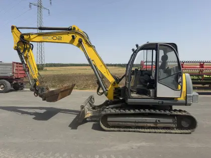 Neuson 8002