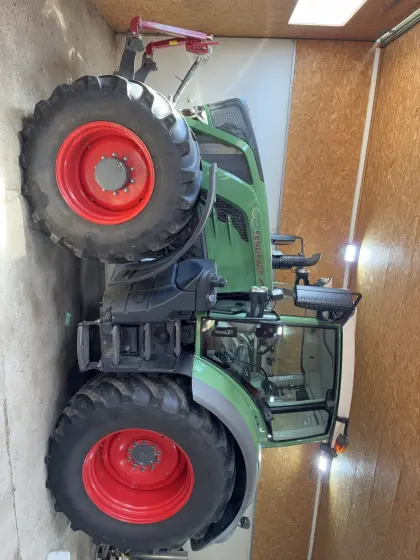 Schlepper Fendt Vario 828