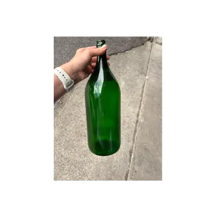 2 l Flasche, Kiste zu verkaufen