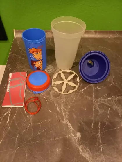 Tupperware Trink- und Schüttelbecher
