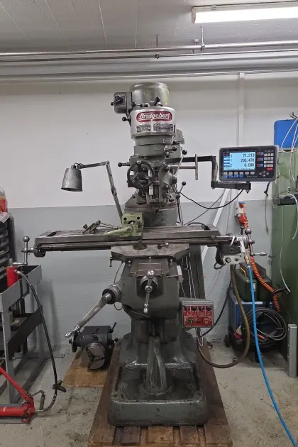 Metallfräse Bridgeport, Deckel, Huron, Schaublin, CMT, Reckmann