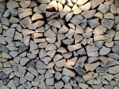 Brennholz, hart, 33 cm
