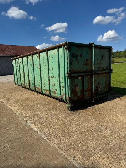 Suche Hakenlift-Container