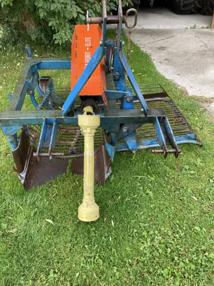 Verkaufe Kartoffelroder Favorit-Elite