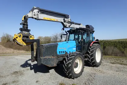 Valtra 8150 Forstschlepper Rückfahreinrichtung Valtra Valmet 8150