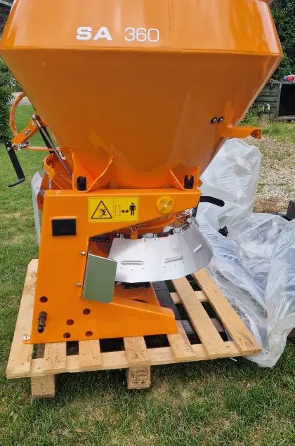 Rauch SA 360 Anbaustreuer, John Deere, Salzstreuer, Kubota, Isek