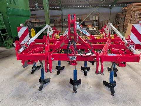 Pöttinger Grubber Syncro 3030 Nova