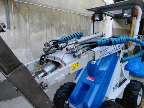 Multione Hoflader