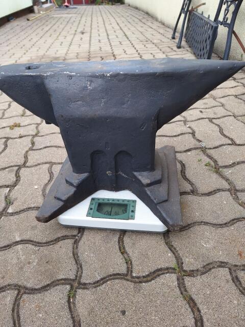 Amboss 75 kg.
