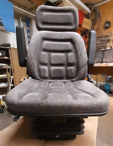 Traktorsitz COBO SC85 M97