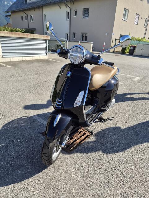 Vespa Primavera 125