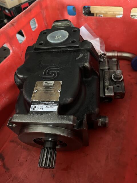 Danfoss LS Hydraulikpumpe PVG 32