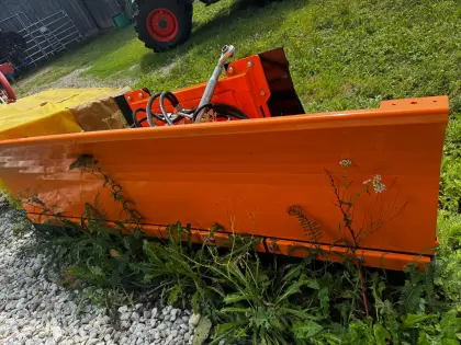 Schneeschild 2,2 m mit Euro-Aufnahme