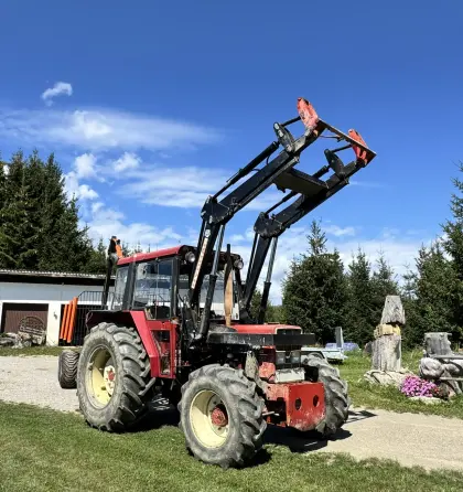 Case IH 833 A inkl. Frontlader, Schneeketten, Bj. 1984