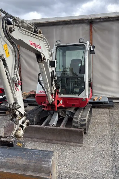 Takeuchi TB 240