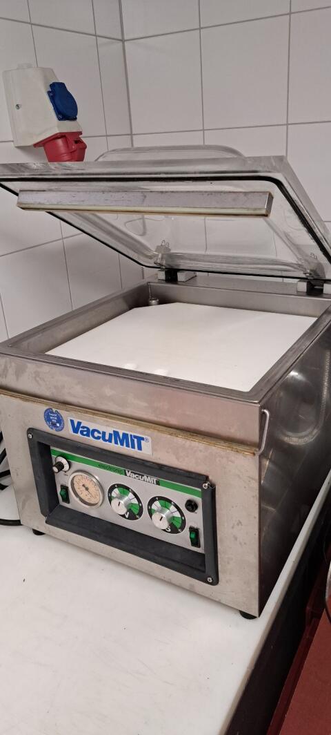 Kammervakuumierer, Vakuumiergerät VacuMIT