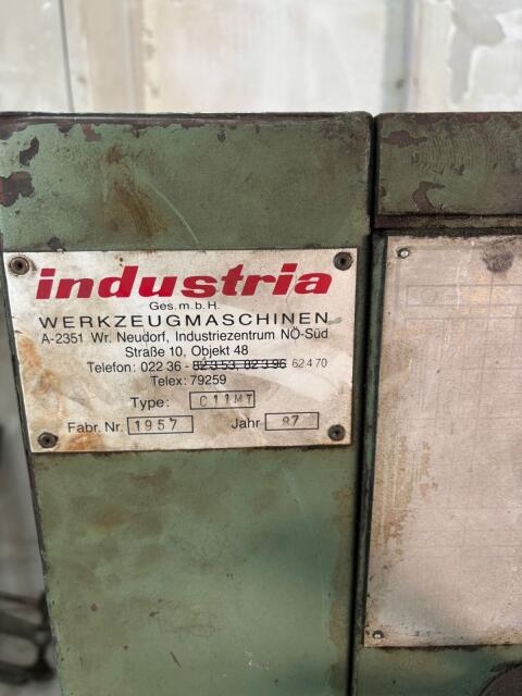 Universaldrehbank C11MT