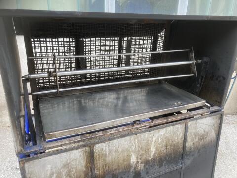 Spanferkelgriller