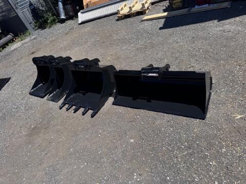 Löffelpaket für 2 bis 2,5 t Bagger