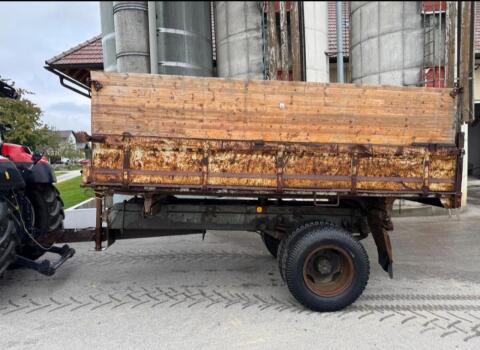 Traktoranhänger Dreiseitenkipper