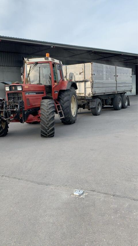 Case International 1255XL
