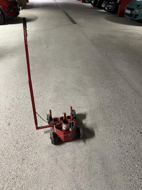 Bodenmarkierungswagen