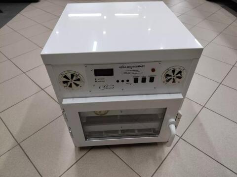 HEKA Turbo 84 Brutmaschine, Inkubator für bis zu 96 Eier