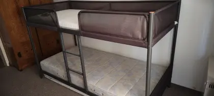 Stockbett inkl. Matratzen, neuwertig
