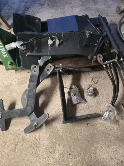 Stoll Frontladerkonsole FZ50.1/FZ45.1 Valtra N, Modell: N174