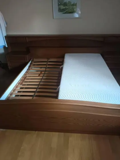 Doppelbett echtholzfurniert