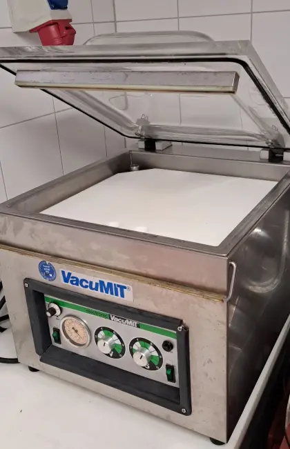 Kammervakuumierer, Vakuumiergerät VacuMIT