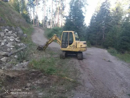 Bagger Komatsu 7,5 t PC75R