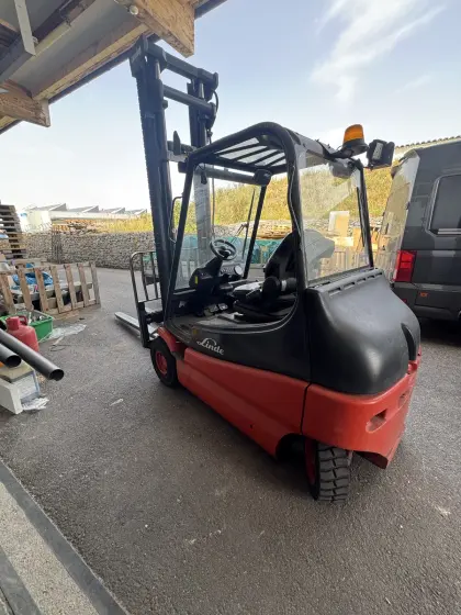 Elektrostapler Linde E25