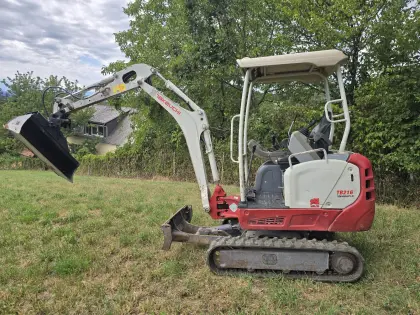 Takeuchi TB216