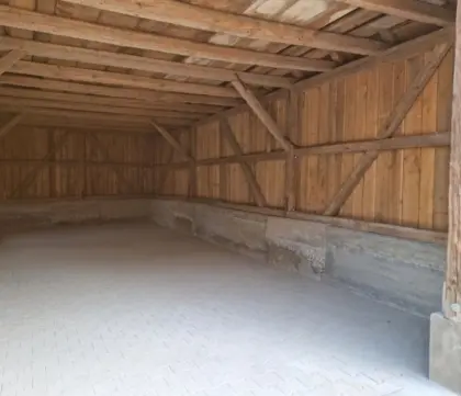 Suche Hallen, Garagen oder sonstige Einstellplätze