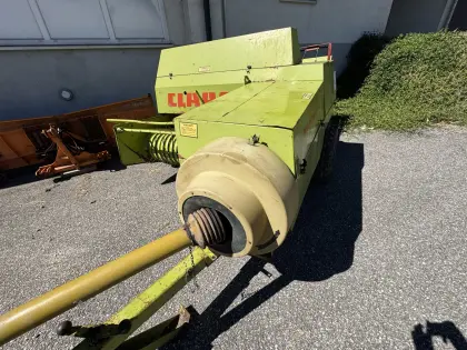 Claas Markant 40 mit Förderband
