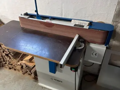 Holzbearbeitungsmaschine
