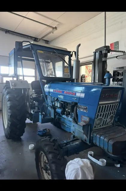 Ford 5000
